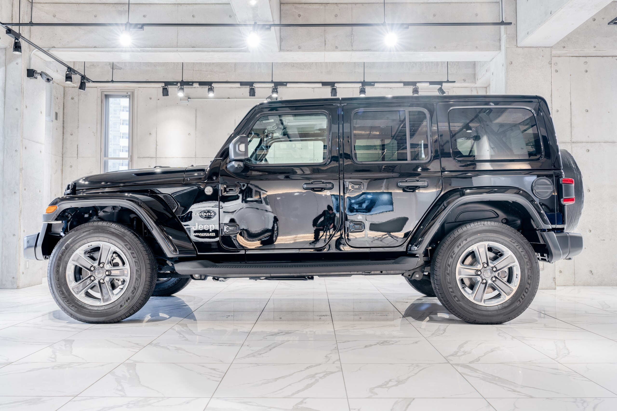ジープ ラングラー アンリミテッド サハラ2.0L 4WDの車両詳細｜アーク 