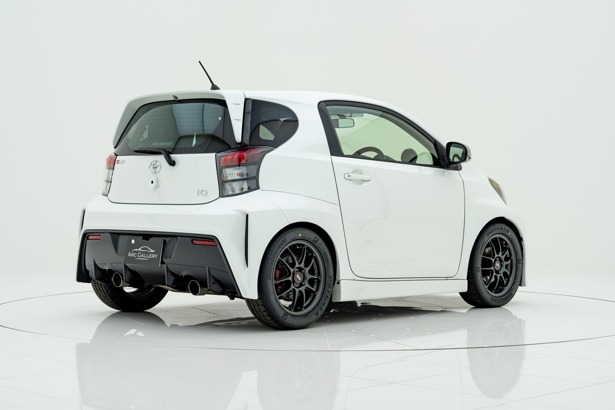 トヨタIQ 1.3 トヨタ iQ 1.3GRMNスーパーチャージャーの車両詳細｜アークギャラリー