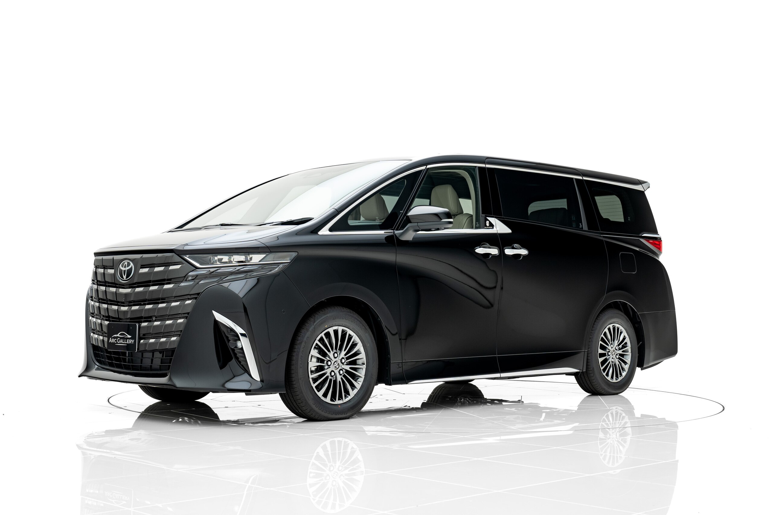 トヨタ アルファード(H27年1月～のHYBRID含む) HYBRID2.5