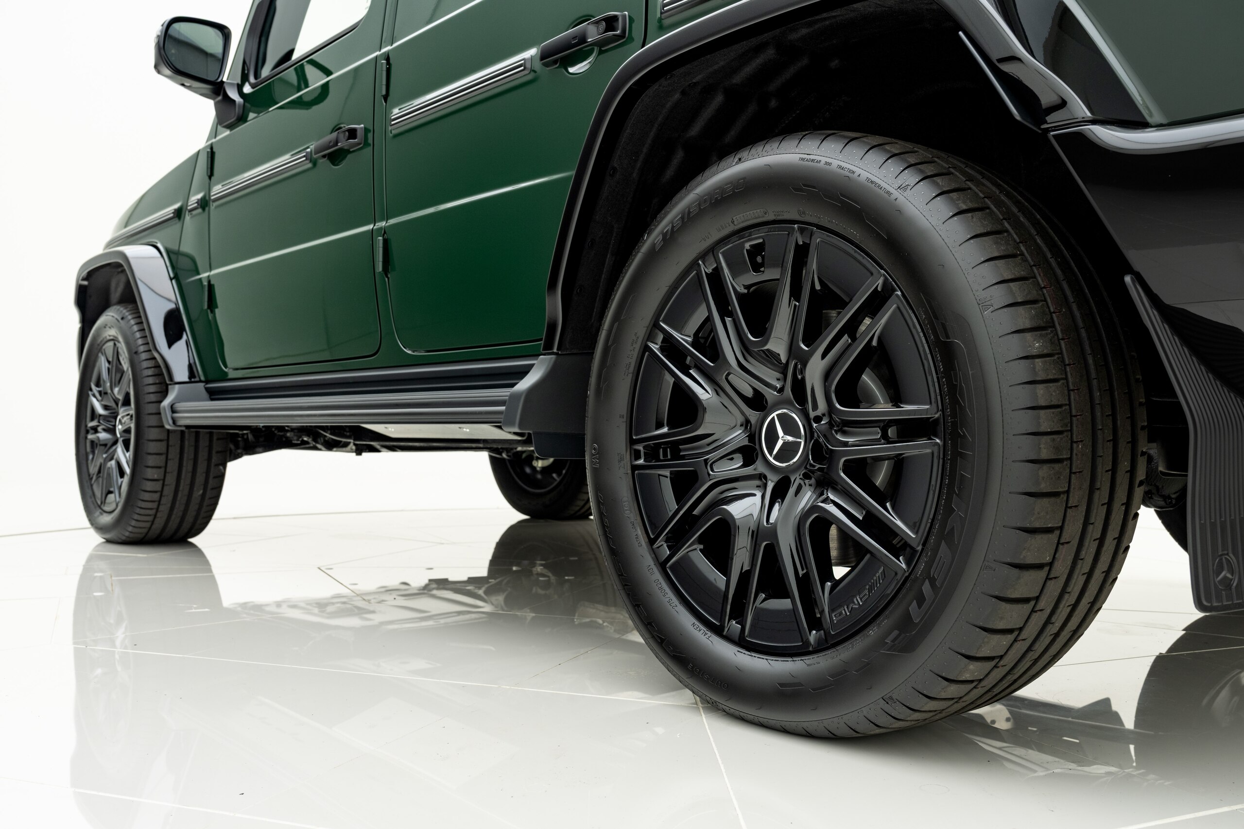 メルセデス・ベンツ Gクラス G450d AMGラインPKG(ISG) 4WD MP202502 左